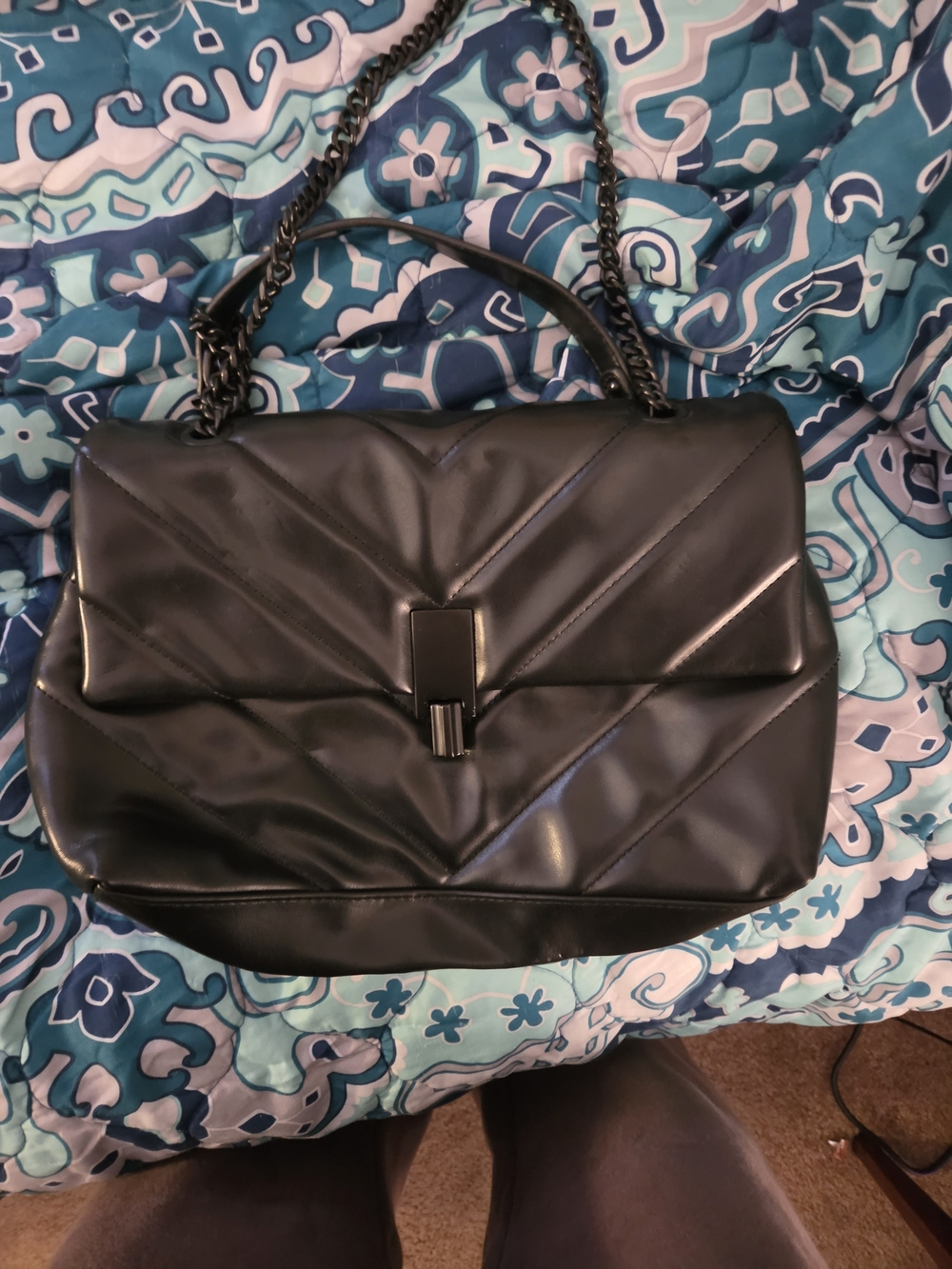 Aldo Black Quilted Shoulder Bag with Chain Strap - Picture 2 of 8